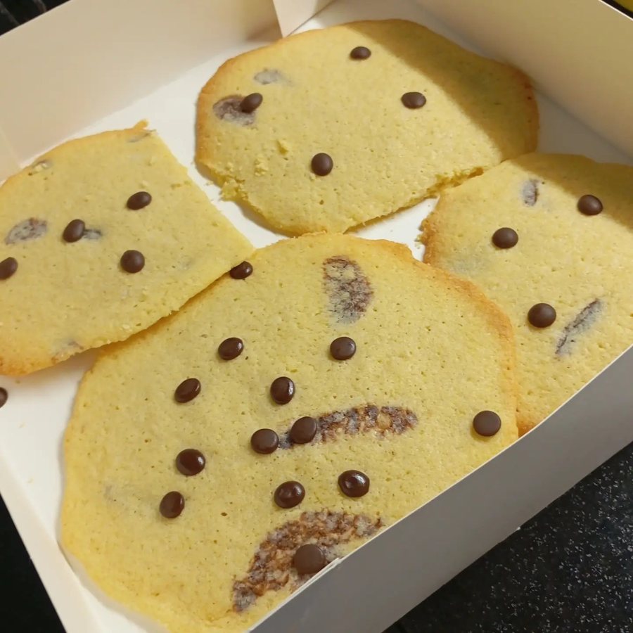 Tray of chocolate chip cookies